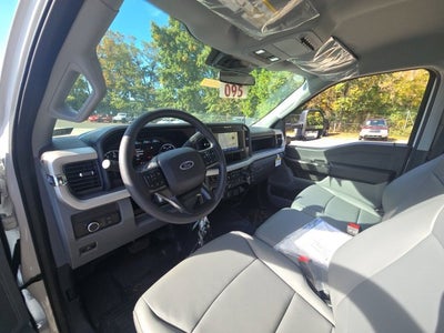 2026 Ford Super Duty F-550 DRW XL 4WD Reg Cab 193 WB 108 CA