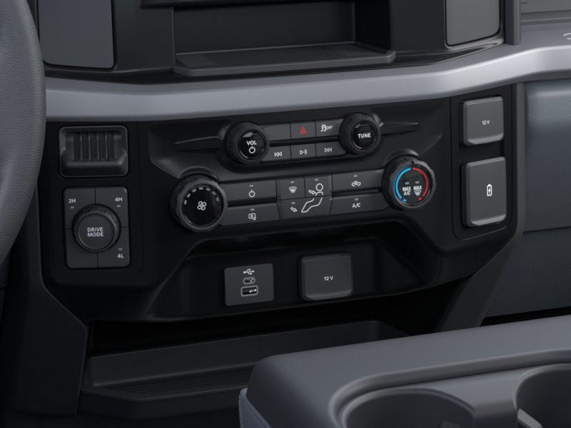 2026 Ford Super Duty F-550 DRW XL 4WD Reg Cab 205 WB 120 CA