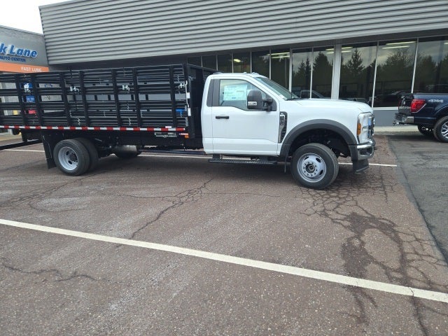 2026 Ford Super Duty F-550 DRW XL 4WD Reg Cab 205 WB 120 CA