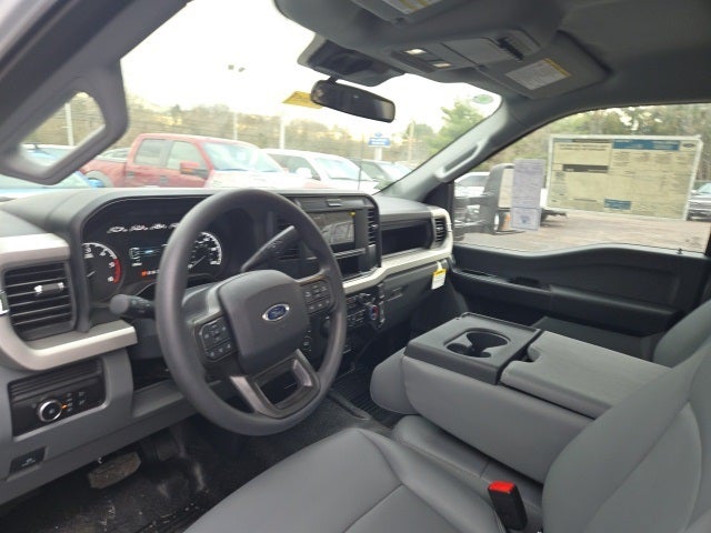 2026 Ford Super Duty F-550 DRW XL 4WD Reg Cab 205 WB 120 CA