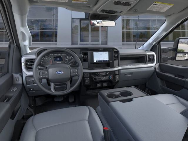 2026 Ford Super Duty F-550 DRW XL 4WD Reg Cab 169 WB 84 CA