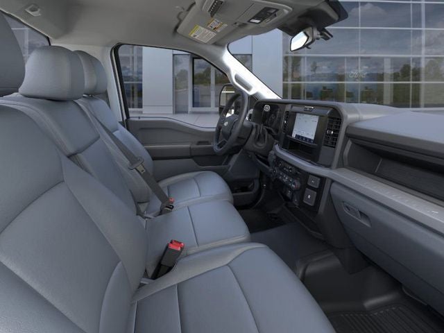 2026 Ford Super Duty F-550 DRW XL 4WD Reg Cab 169 WB 84 CA