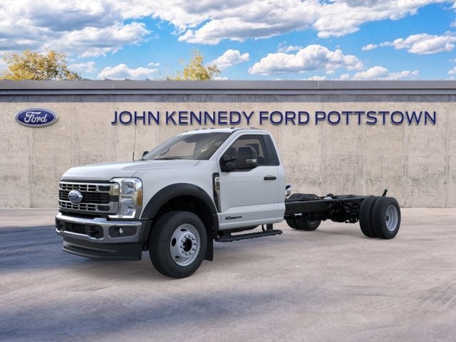 2026 Ford Super Duty F-600 DRW XL 4WD Reg Cab 205 WB 120 CA