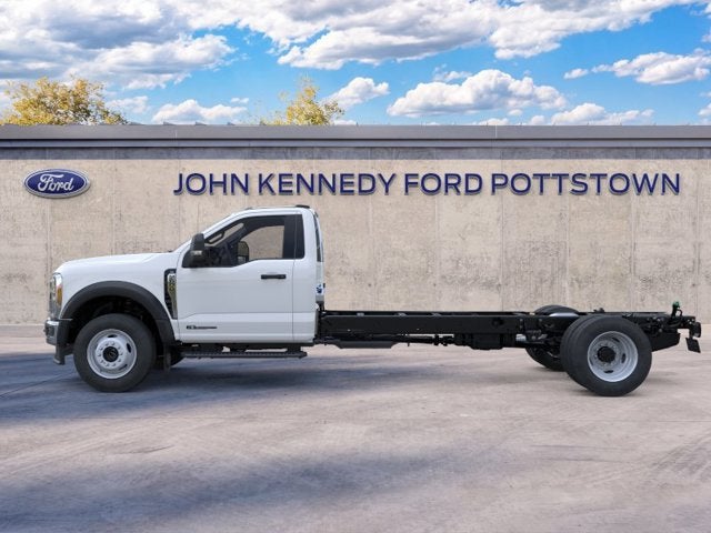 2026 Ford Super Duty F-600 DRW XL 4WD Reg Cab 205 WB 120 CA