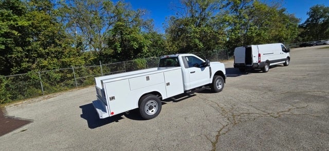 2026 Ford Super Duty F-350 SRW XL 4WD Reg Cab 145 WB 60 CA