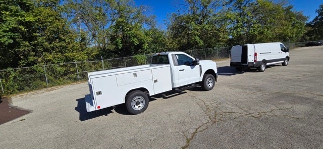 2026 Ford Super Duty F-350 SRW XL 4WD Reg Cab 145 WB 60 CA