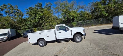 2026 Ford Super Duty F-350 SRW XL 4WD Reg Cab 145 WB 60 CA