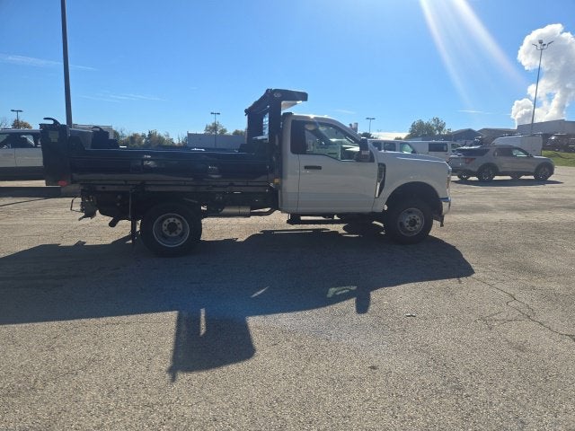 2026 Ford Super Duty F-350 DRW XL 4WD Reg Cab 145 WB 60 CA