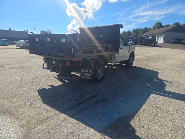 2026 Ford Super Duty F-350 DRW XL 4WD Reg Cab 145 WB 60 CA