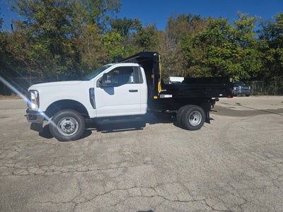 2026 Ford Super Duty F-350 DRW XL 4WD Reg Cab 145 WB 60 CA