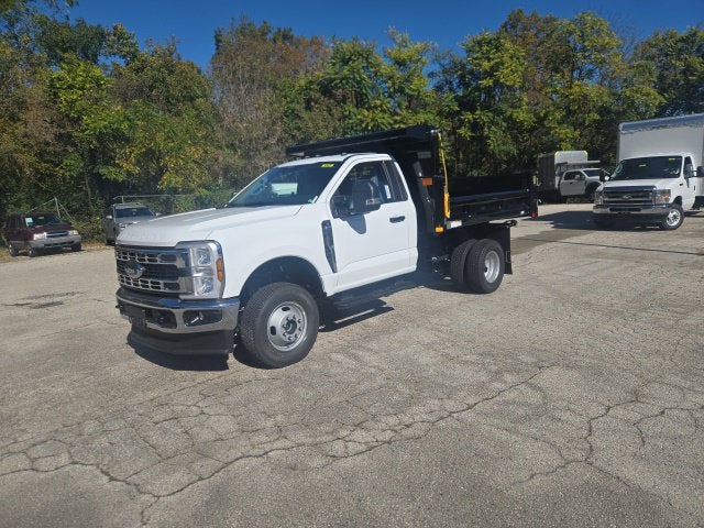 2026 Ford Super Duty F-350 DRW XL 4WD Reg Cab 145 WB 60 CA