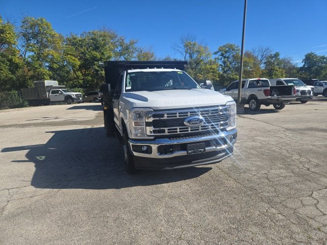 2026 Ford Super Duty F-350 DRW XL 4WD Reg Cab 145 WB 60 CA