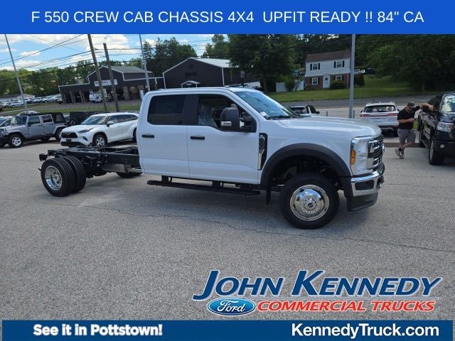 2026 Ford Super Duty F-550 DRW XL 4WD Crew Cab 203 WB 84 CA