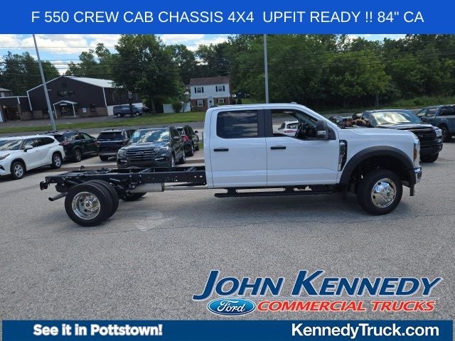 2026 Ford Super Duty F-550 DRW XL 4WD Crew Cab 203 WB 84 CA