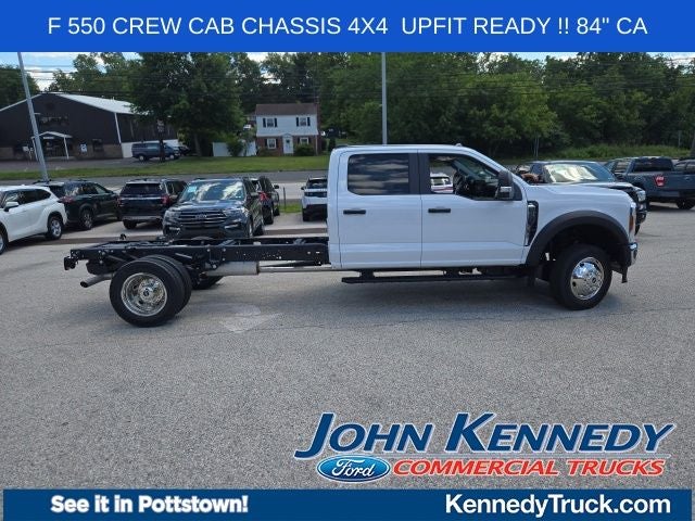 2026 Ford Super Duty F-550 DRW XL 4WD Crew Cab 203 WB 84 CA