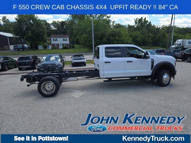 2026 Ford Super Duty F-550 DRW XL 4WD Crew Cab 203 WB 84 CA