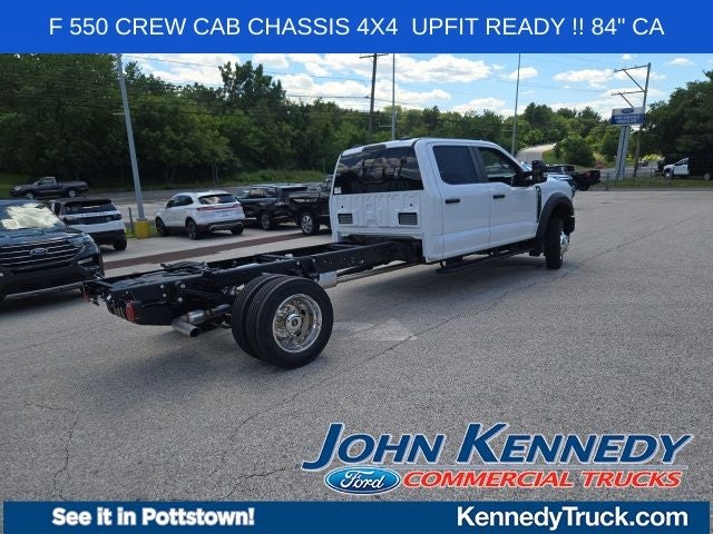 2026 Ford Super Duty F-550 DRW XL 4WD Crew Cab 203 WB 84 CA