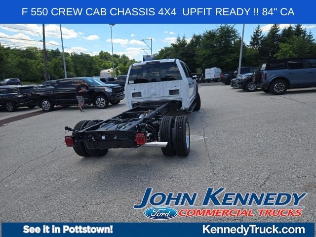 2026 Ford Super Duty F-550 DRW XL 4WD Crew Cab 203 WB 84 CA