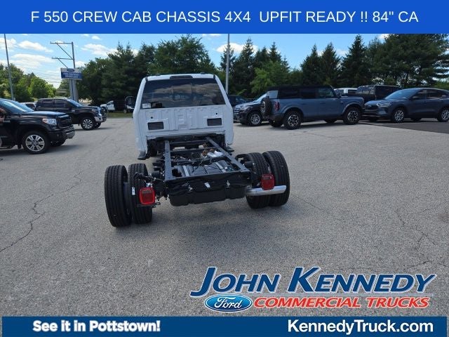 2026 Ford Super Duty F-550 DRW XL 4WD Crew Cab 203 WB 84 CA