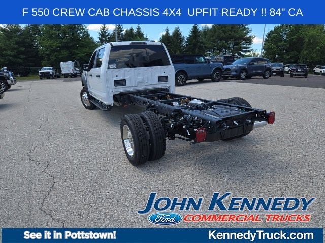 2026 Ford Super Duty F-550 DRW XL 4WD Crew Cab 203 WB 84 CA
