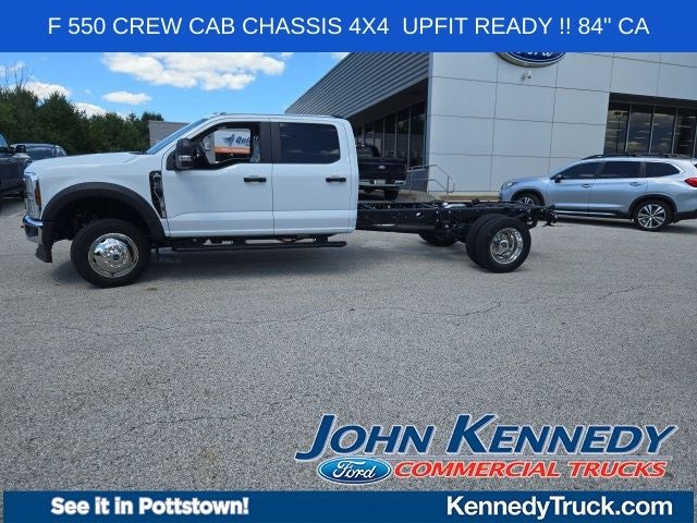 2026 Ford Super Duty F-550 DRW XL 4WD Crew Cab 203 WB 84 CA