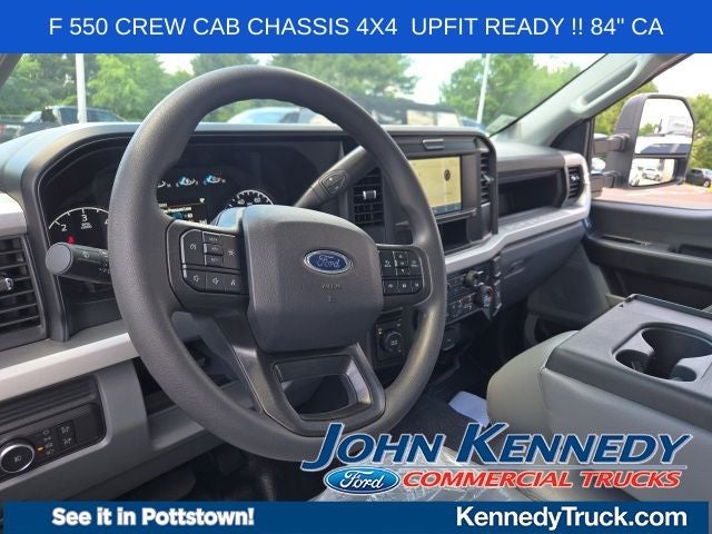 2026 Ford Super Duty F-550 DRW XL 4WD Crew Cab 203 WB 84 CA