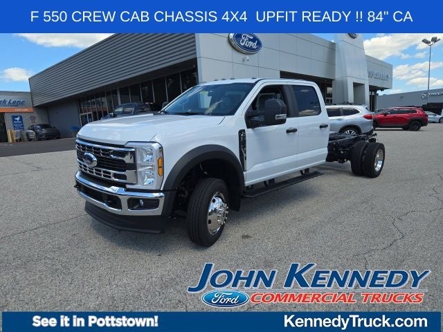 2026 Ford Super Duty F-550 DRW XL 4WD Crew Cab 203 WB 84 CA