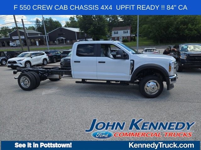2026 Ford Super Duty F-550 DRW XL 4WD Crew Cab 203 WB 84 CA