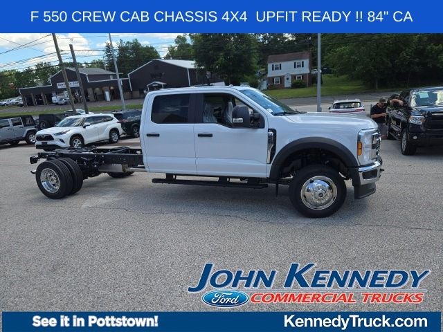 2026 Ford Super Duty F-550 DRW XL 4WD Crew Cab 203 WB 84 CA