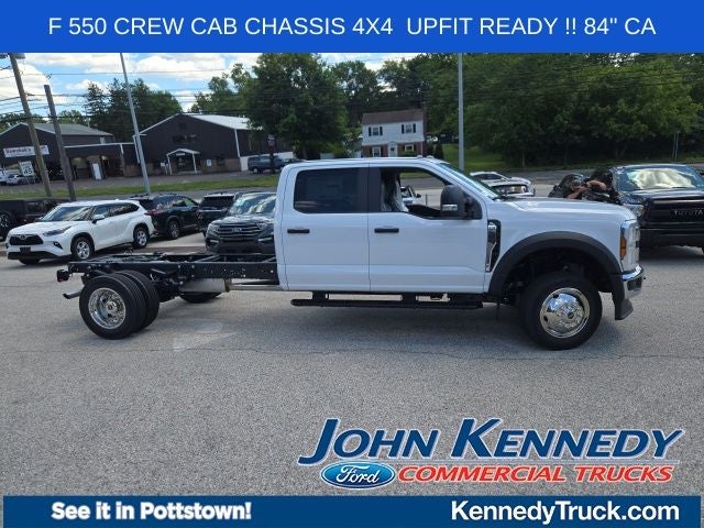 2026 Ford Super Duty F-550 DRW XL 4WD Crew Cab 203 WB 84 CA