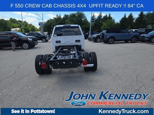 2026 Ford Super Duty F-550 DRW XL 4WD Crew Cab 203 WB 84 CA