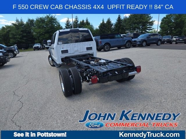 2026 Ford Super Duty F-550 DRW XL 4WD Crew Cab 203 WB 84 CA