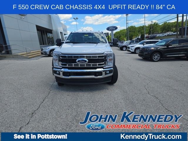 2026 Ford Super Duty F-550 DRW XL 4WD Crew Cab 203 WB 84 CA