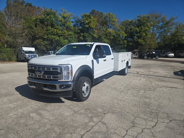 2026 Ford Super Duty F-550 DRW XL 4WD Crew Cab 203 WB 84 CA