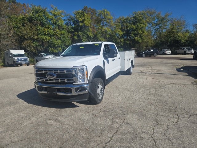 2026 Ford Super Duty F-550 DRW XL 4WD Crew Cab 203 WB 84 CA