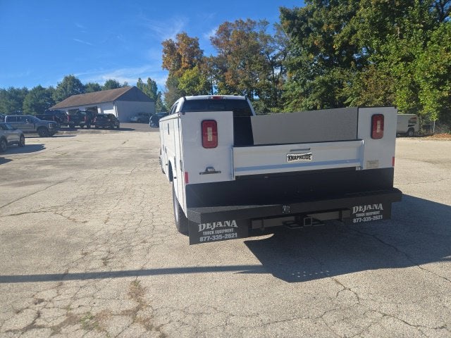 2026 Ford Super Duty F-550 DRW XL 4WD Crew Cab 203 WB 84 CA