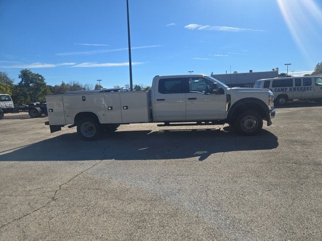 2026 Ford Super Duty F-550 DRW XL 4WD Crew Cab 203 WB 84 CA
