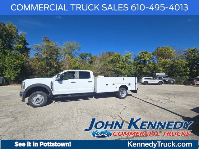 2026 Ford Super Duty F-550 DRW XL 4WD Crew Cab 203 WB 84 CA