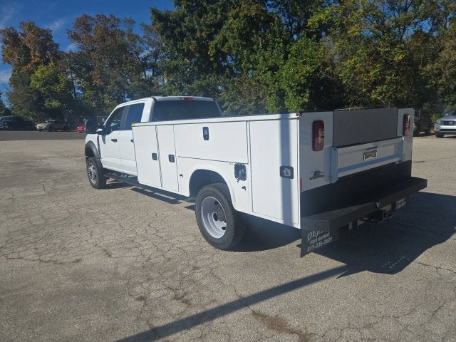 2026 Ford Super Duty F-550 DRW XL 4WD Crew Cab 203 WB 84 CA