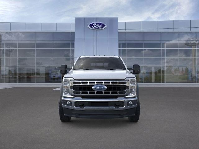2026 Ford Super Duty F-550 DRW XL 4WD Crew Cab 203 WB 84 CA
