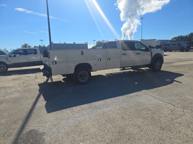 2026 Ford Super Duty F-550 DRW XL 4WD Crew Cab 203 WB 84 CA