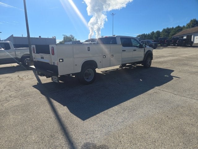 2026 Ford Super Duty F-550 DRW XL 4WD Crew Cab 203 WB 84 CA