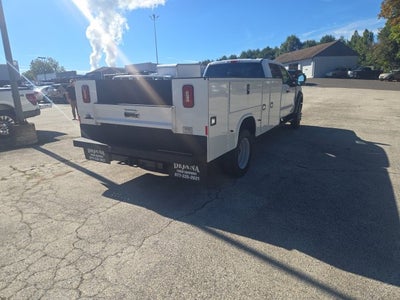 2026 Ford Super Duty F-550 DRW XL 4WD Crew Cab 203 WB 84 CA