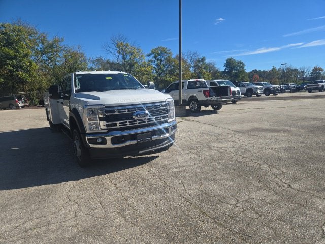 2026 Ford Super Duty F-550 DRW XL 4WD Crew Cab 203 WB 84 CA