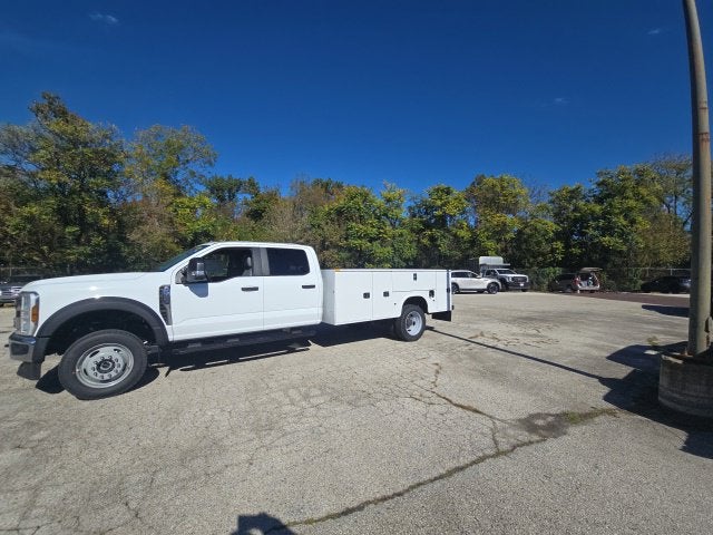 2026 Ford Super Duty F-550 DRW XL 4WD Crew Cab 203 WB 84 CA