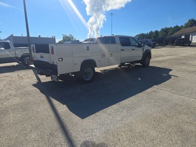 2026 Ford Super Duty F-550 DRW XL 4WD Crew Cab 203 WB 84 CA