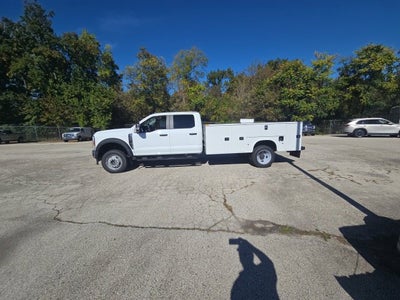 2026 Ford Super Duty F-550 DRW XL 4WD Crew Cab 203 WB 84 CA