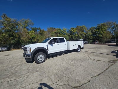2026 Ford Super Duty F-550 DRW XL 4WD Crew Cab 203 WB 84 CA