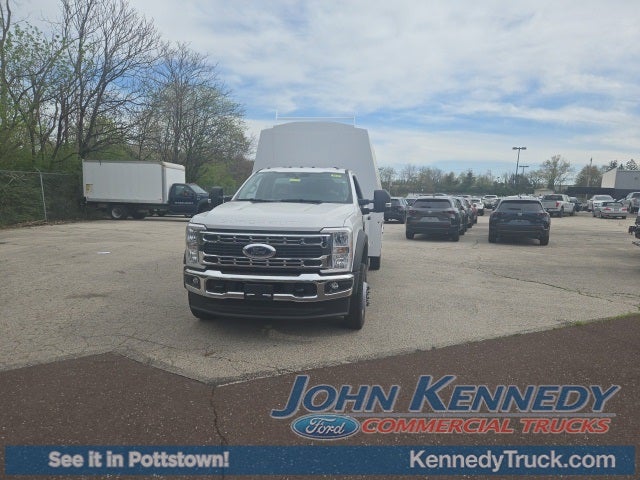 2024 Ford Super Duty F-550 DRW XL 4WD Reg Cab 145 WB 60 CA