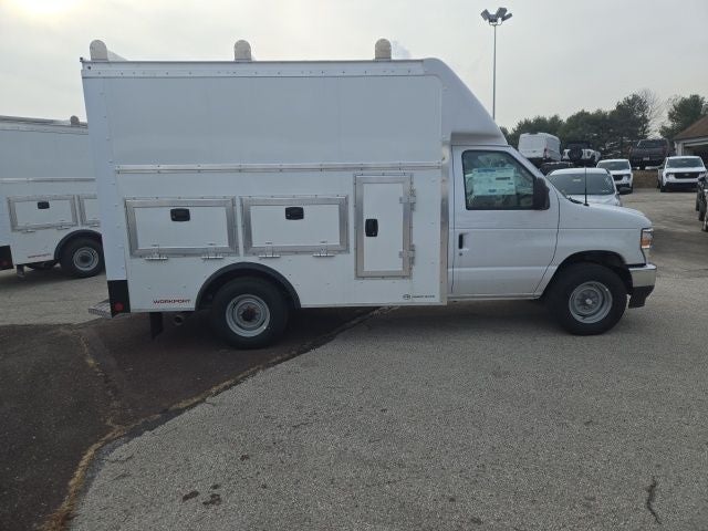 2026 Ford E-Series SRW E-350 Super Duty 138 in WB's photo